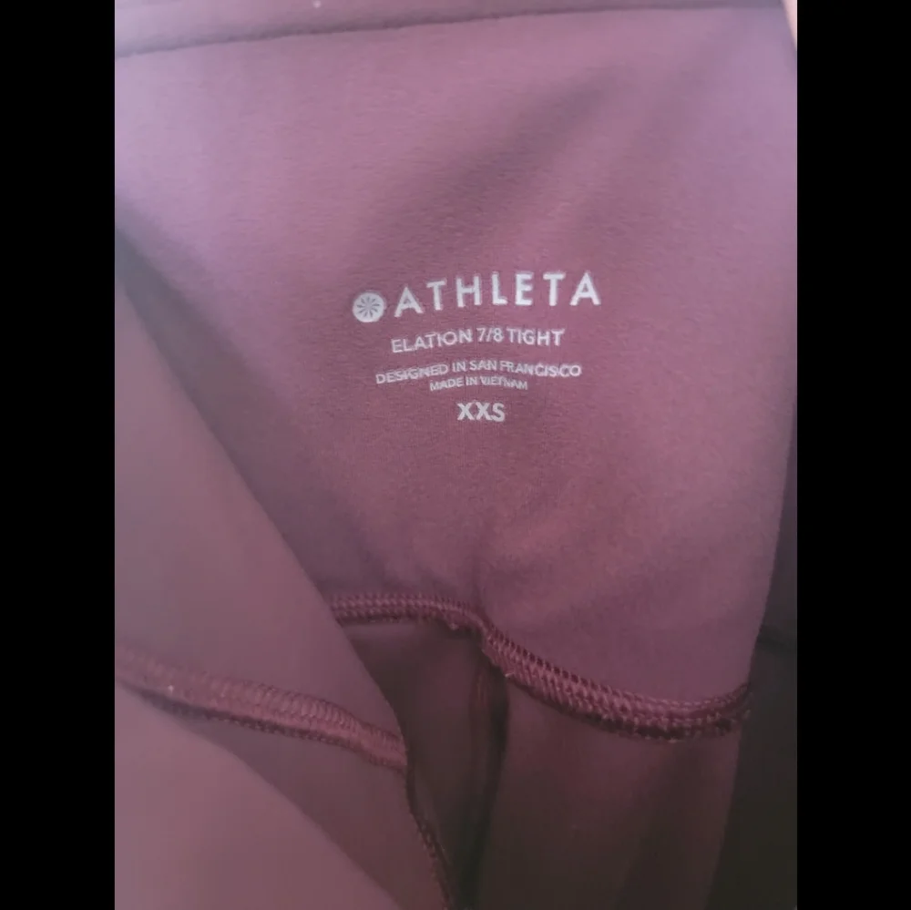Athleta Elation 7/8 Leggings! - Picture 6 of 8